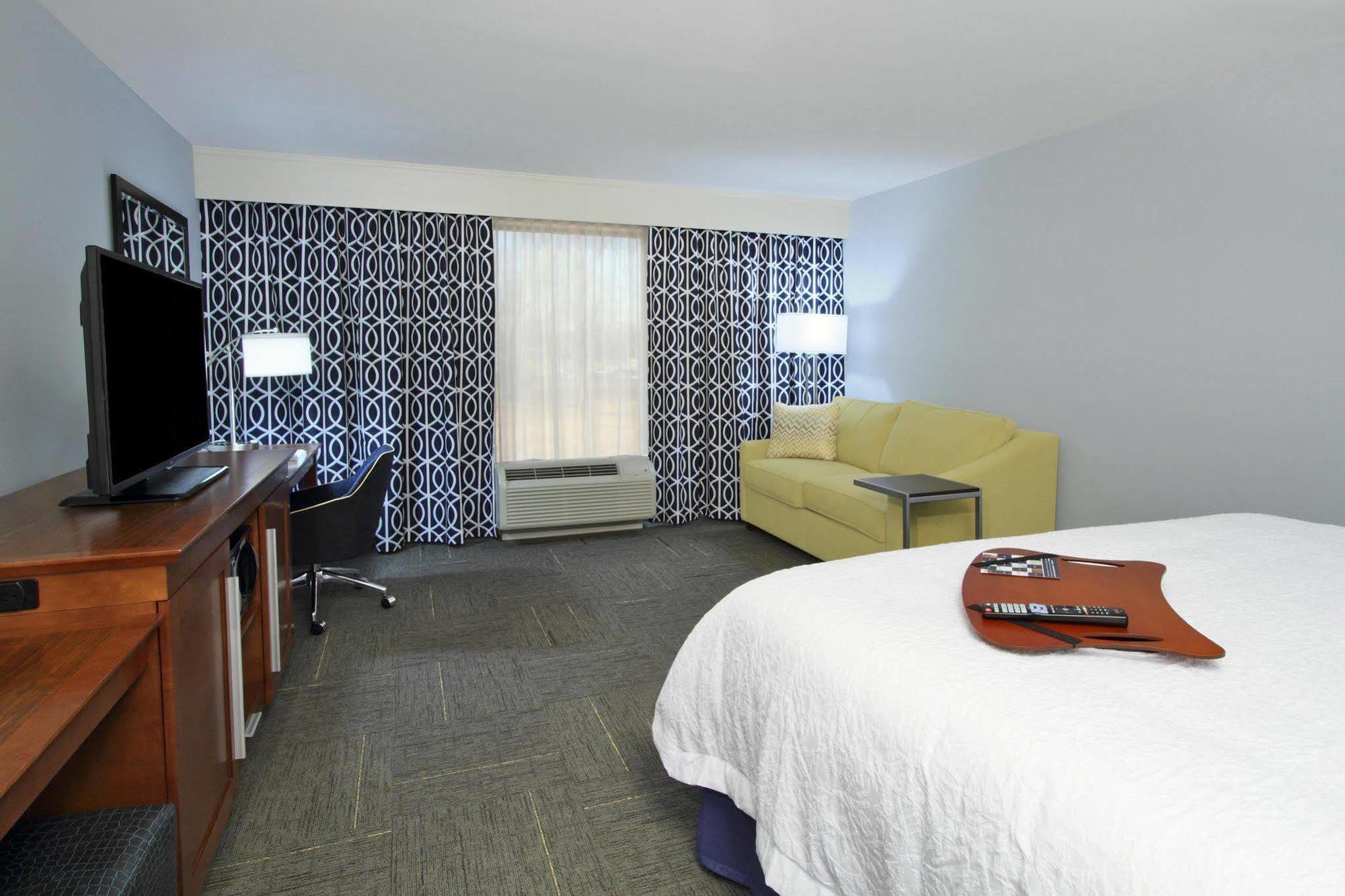 Hampton Inn Richland/South Jackson Exterior photo
